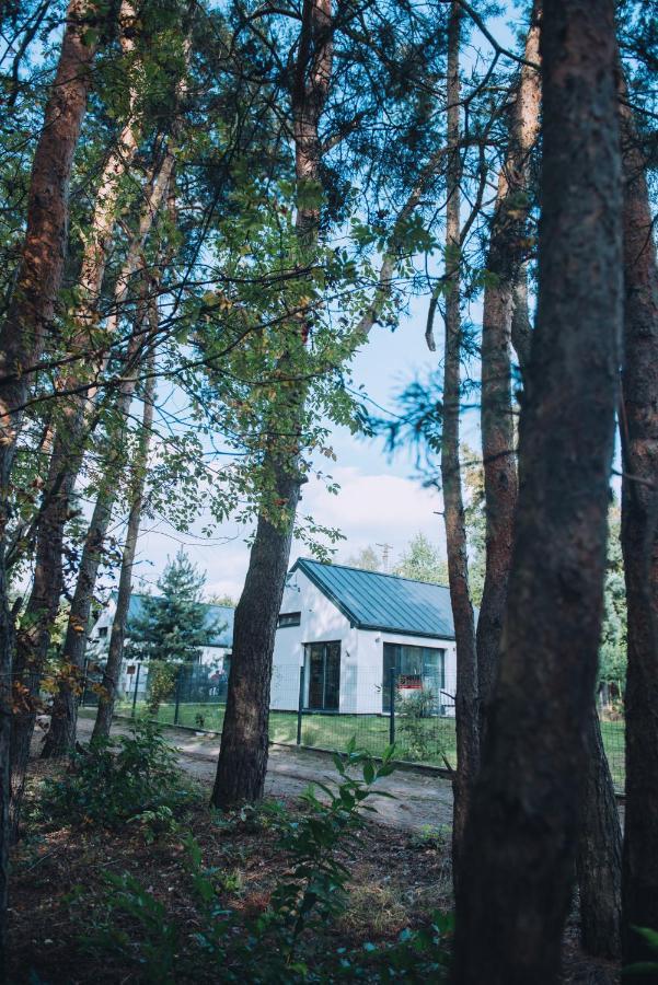 Narev Domy Wakacyjne Kazdy Dom Na Wylacznosc Oddzielnie Ogrodzony Pomiechówek Buitenkant foto